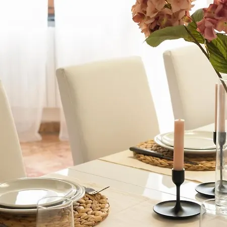 Апартаменты Altido Great 2br Apt With Parking In Country