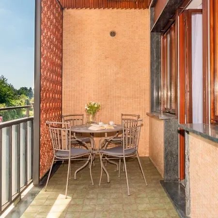 Lejlighed Altido Great 2br Apt With Parking In Country